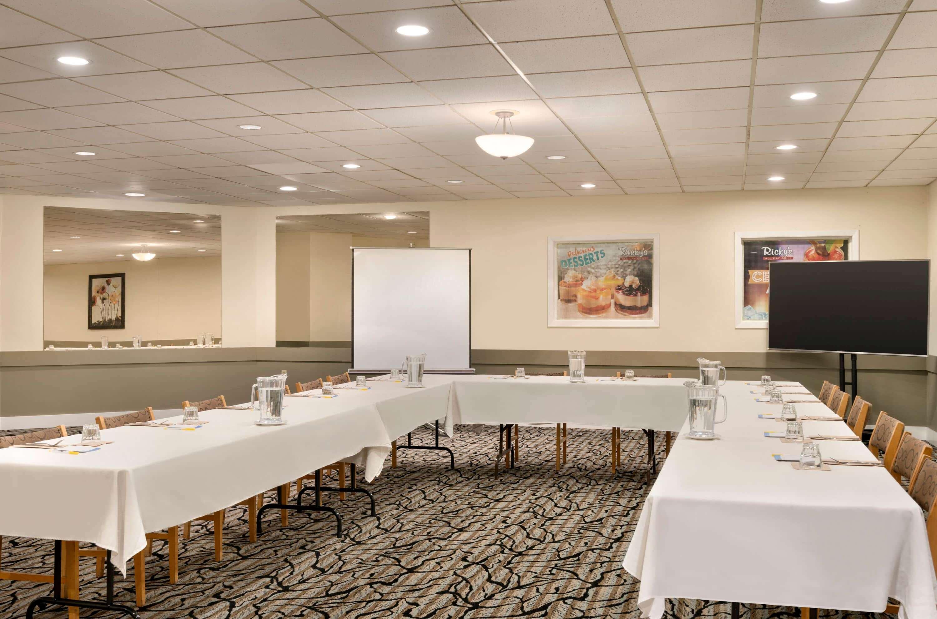 Days Inn By Wyndham נאנאימו מראה חיצוני תמונה